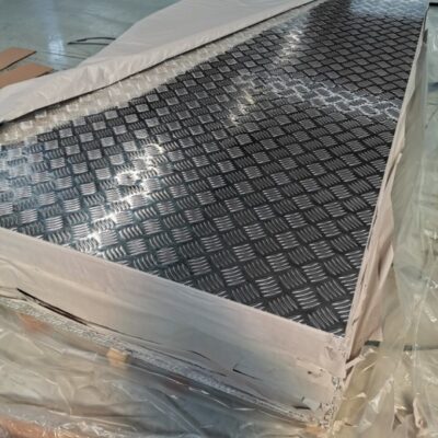 Bán Nhôm Chống Trượt Lót Sàn