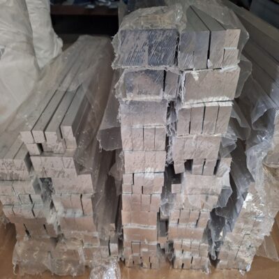 Gia Công Cơ Khí Chính Xác, Khuôn Mẫu